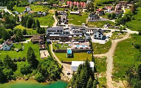 Hotel Roser House Boutique - Pe Malul Lacului Colibita