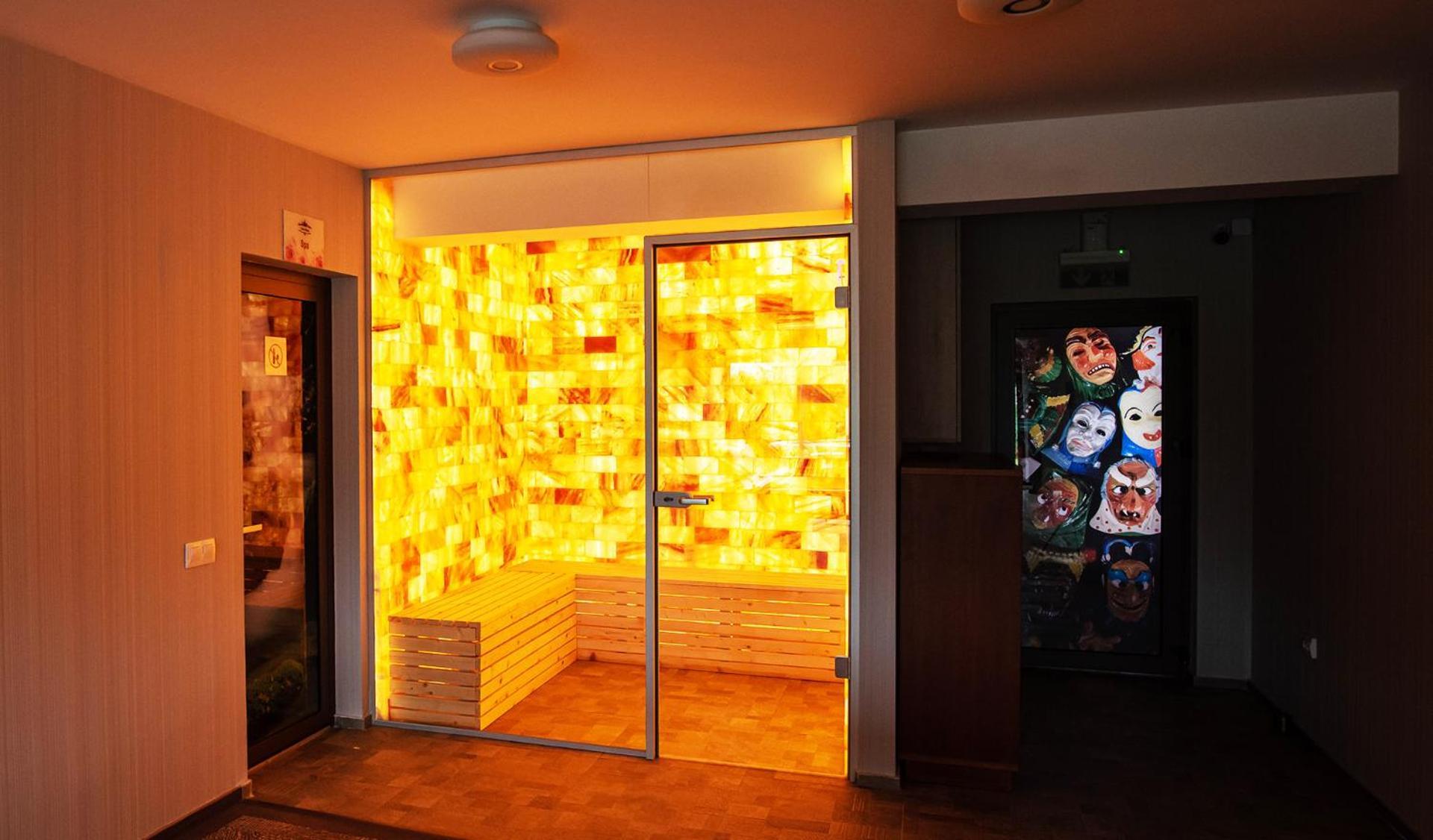 Hotel Roser House Boutique - Pe Malul Lacului Colibiţa מראה חיצוני תמונה