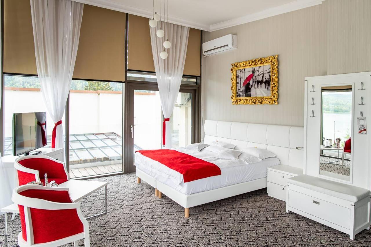 Hotel Roser House Boutique - Pe Malul Lacului Colibiţa מראה חיצוני תמונה