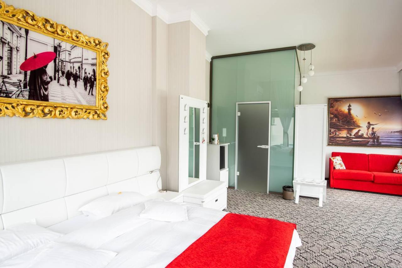 Hotel Roser House Boutique - Pe Malul Lacului Colibiţa חדר תמונה