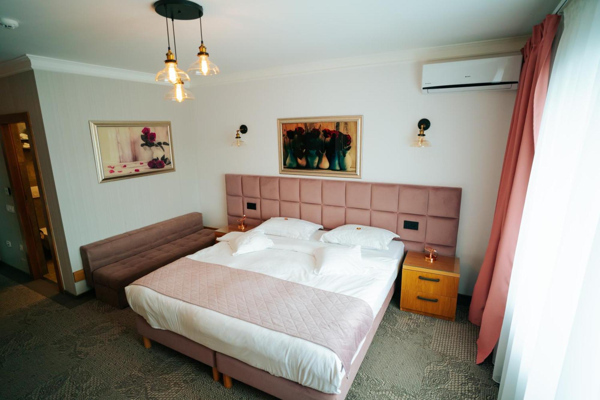 Hotel Roser House Boutique - Pe Malul Lacului Colibiţa מראה חיצוני תמונה