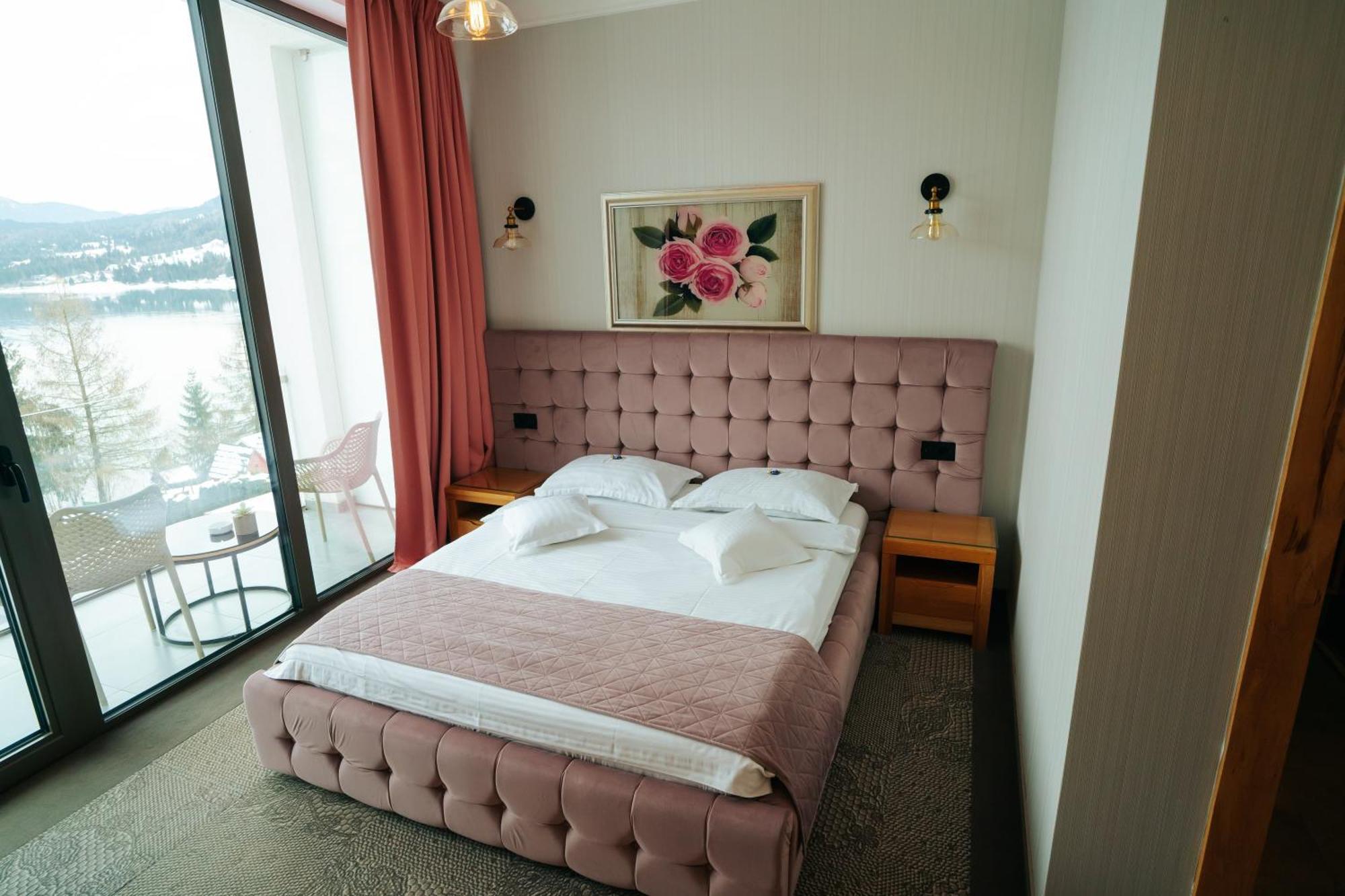 Hotel Roser House Boutique - Pe Malul Lacului Colibiţa מראה חיצוני תמונה